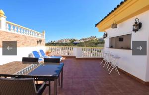 A balcony or terrace at Beautiful apartment at La Marquesa Golf Quesada