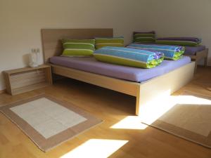 Кровать или кровати в номере Haus Herma