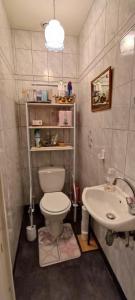 Kúpeľňa v ubytovaní Baleiniers - Maison 6 pers - prox mer - Les sables