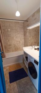 Fotografia z galérie ubytovania MIREILLE - Appartement 4 etoiles vue mer - 2 a 4 pers v destinácii Les Sables-dʼOlonne
