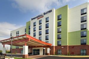 a rendering of the front of a hotel at SpringHill Suites Potomac Mills Woodbridge in Woodbridge