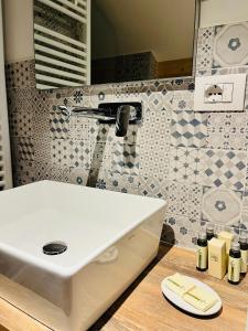 Kép Albola Suite Holiday Apartments szállásáról Riva del Gardában a galériában