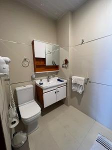 Ein Badezimmer in der Unterkunft Departamento Premium, categoría 5 estrellas
