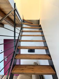 Albola Suite Holiday Apartments emeletes ágyai egy szobában