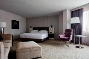 Postel nebo postele na pokoji v ubytování Washington Marriott Georgetown + 37 fotografií