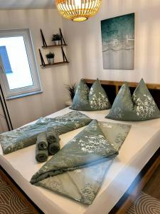 Postel nebo postele na pokoji v ubytování Ferienwohnung Amelie