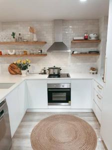 Cucina o angolo cottura di Cosy Home Byron Bay