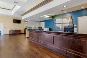 The lobby or reception area at Best Western Plus Big America