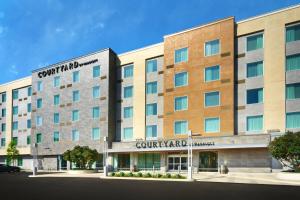 a rendering of the front of a hotel at Courtyard by Marriott Los Angeles LAX/Hawthorne in Hawthorne