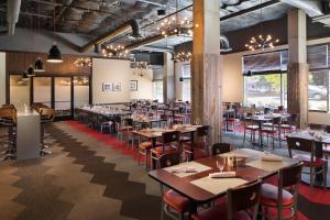 Restaurace v ubytování Four Points by Sheraton Seattle Airport South