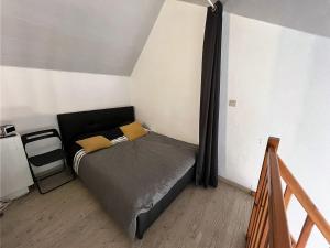 Posteľ alebo postele v izbe v ubytovaní Studio mezzanine proche mer avec balcon - FR-1-197-558
