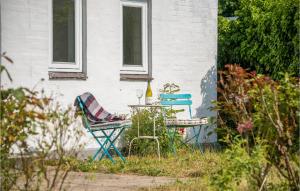 Zahrada ubytování 2 Bedroom Stunning Home In Skårup Fyn