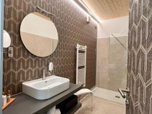 Koupelna v ubytování Relais Limonaia - Suites & Garden SPA