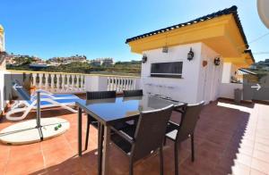 A balcony or terrace at Beautiful apartment at La Marquesa Golf Quesada