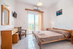A bed or beds in a room at Acapulco 6