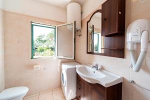 A bathroom at Villetta Grazia