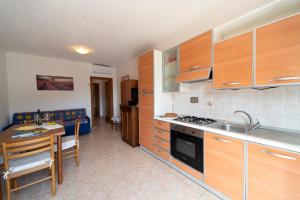 A kitchen or kitchenette at Villetta Grazia