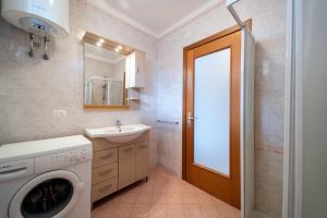 A bathroom at Villetta Grazia
