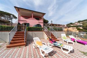A balcony or terrace at Villetta Grazia