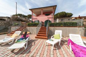 A balcony or terrace at Villetta Grazia