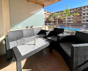 A balcony or terrace at Gecko Apartment with private parking - 1 minutes from the oceanfront!