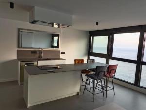Zdjęcie z galerii obiektu Estupendo apartamento en planta 23 primera línea w mieście Benidorm