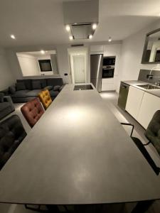 Zdjęcie z galerii obiektu Estupendo apartamento en planta 23 primera línea w mieście Benidorm