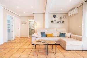 Część wypoczynkowa w obiekcie Penthouse Ancla 562 Levante Beach
