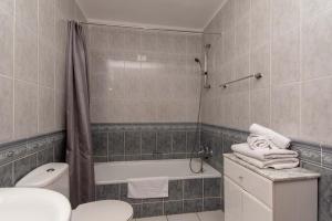 A bathroom at Beach View