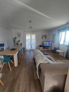 Fotografia z galérie ubytovania Maison familiale 3 chambres doubles- 6 à 8 couchages v destinácii Ajaccio
