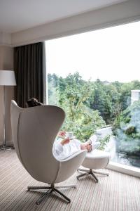 Uma área de estar em The River Lee Hotel a member of The Doyle Collection