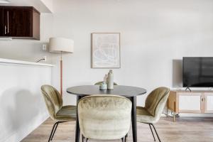 Gallery image of Palo Alto 2BR w Pool Gym nr FB Google SFO-878 in Palo Alto