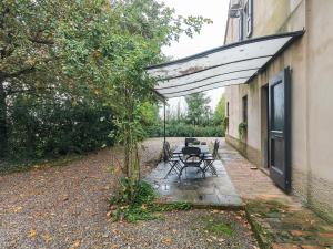 Imagem da galeria de Apartment near Cremona in Historic Convent em Stagno Lombardo mais 18 fotografias