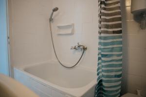 Kúpeľňa v ubytovaní Sea View apartment Dione
