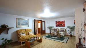 Posezení v ubytování Hostal Velilla