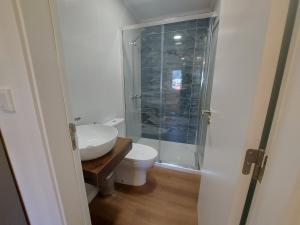 Ένα μπάνιο στο Ritta´s House - Covilhã +7 φωτογραφίες