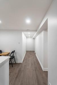 Fotografie z fotogalerie ubytování Simple & Tidy Private Rooms v destinaci Toronto