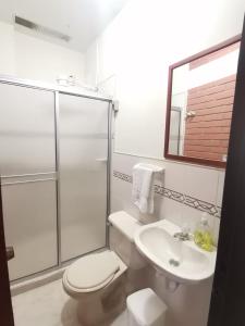 Ένα μπάνιο στο Hotel los Almendros