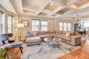 Φωτογραφία από το άλμπουμ του Updated Baltimore Home 8 Mi to Downtown! στη Βαλτιμόρη