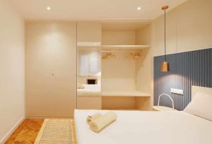 Postel nebo postele na pokoji v ubytování Apartamento Puerto Deportivo - VUT-219-AS