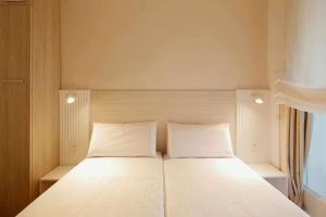 Postel nebo postele na pokoji v ubytování Apartamento Puerto Deportivo - VUT-219-AS