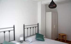 A bed or beds in a room at Mirador de los Amantes - VUTE-23-019