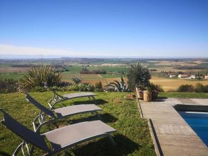 Piscina di Villa piscine avec vue exceptionnelle o nelle vicinanze