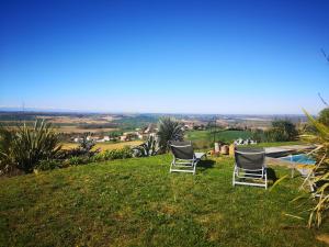 Paesaggio naturale nelle vicinanze della villa