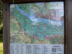 a large map of the trails and hikes at Fewo im Alten Land in Hamburg