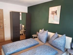 Postel nebo postele na pokoji v ubytování Berg:Zeit_Apartments