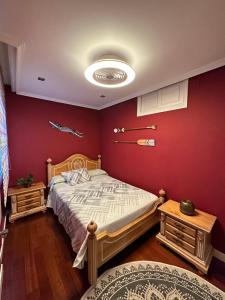 A bed or beds in a room at Madera de Olmo