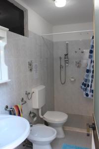 A bathroom at Casa Vacanze Nonna Franca