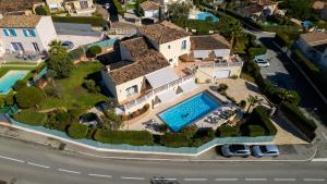 Πισίνα στο ή κοντά στο Villa Riposa