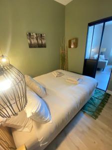 Posteľ alebo postele v izbe v ubytovaní So Cosy